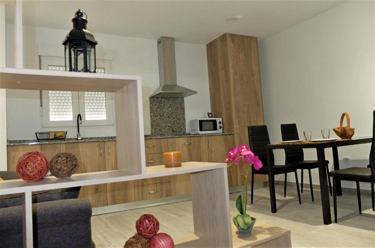 Gegant De Pedra Apartaments Adzaneta Exterior foto