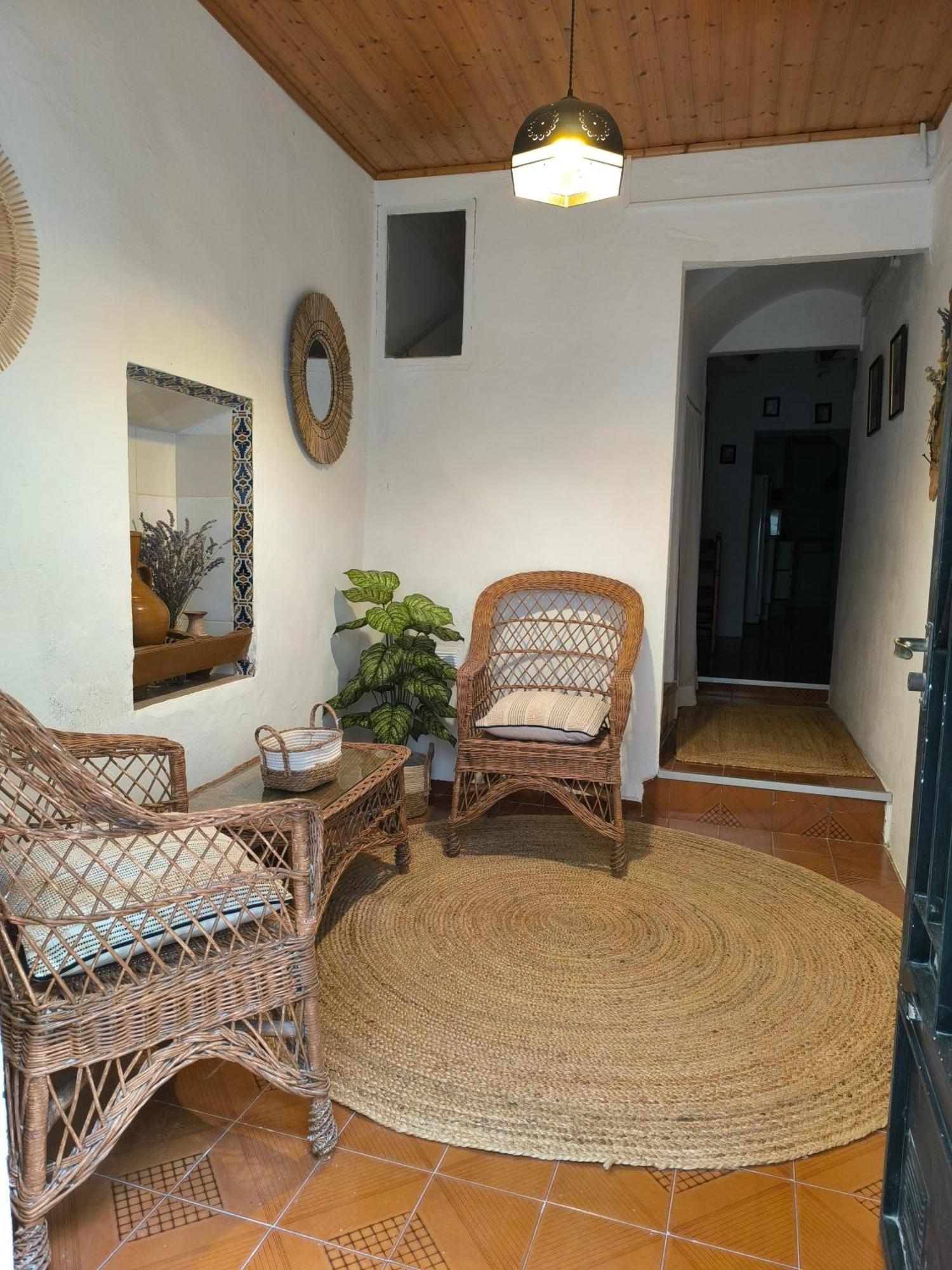 Gegant De Pedra Apartaments Adzaneta Exterior foto