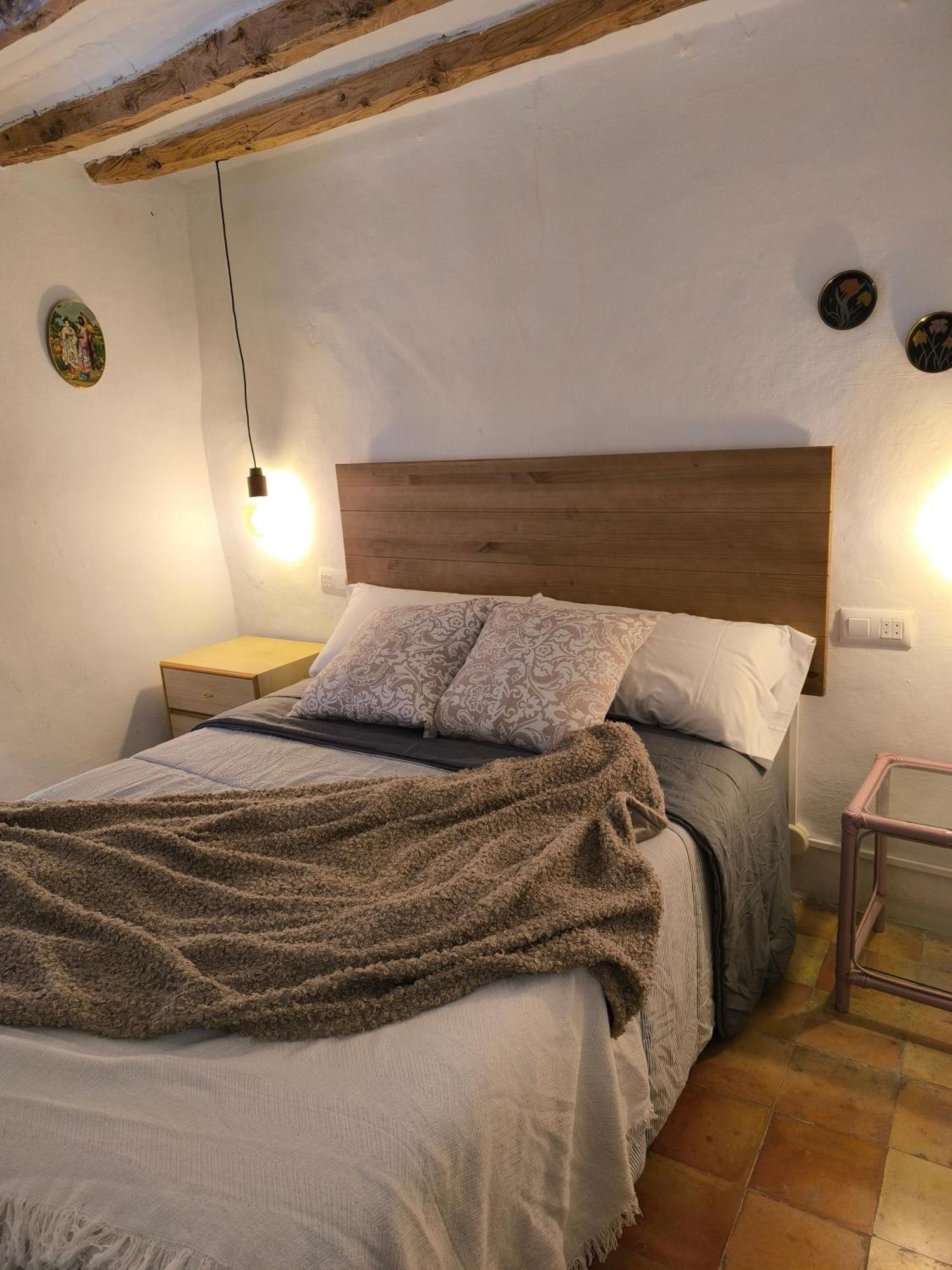 Gegant De Pedra Apartaments Adzaneta Exterior foto