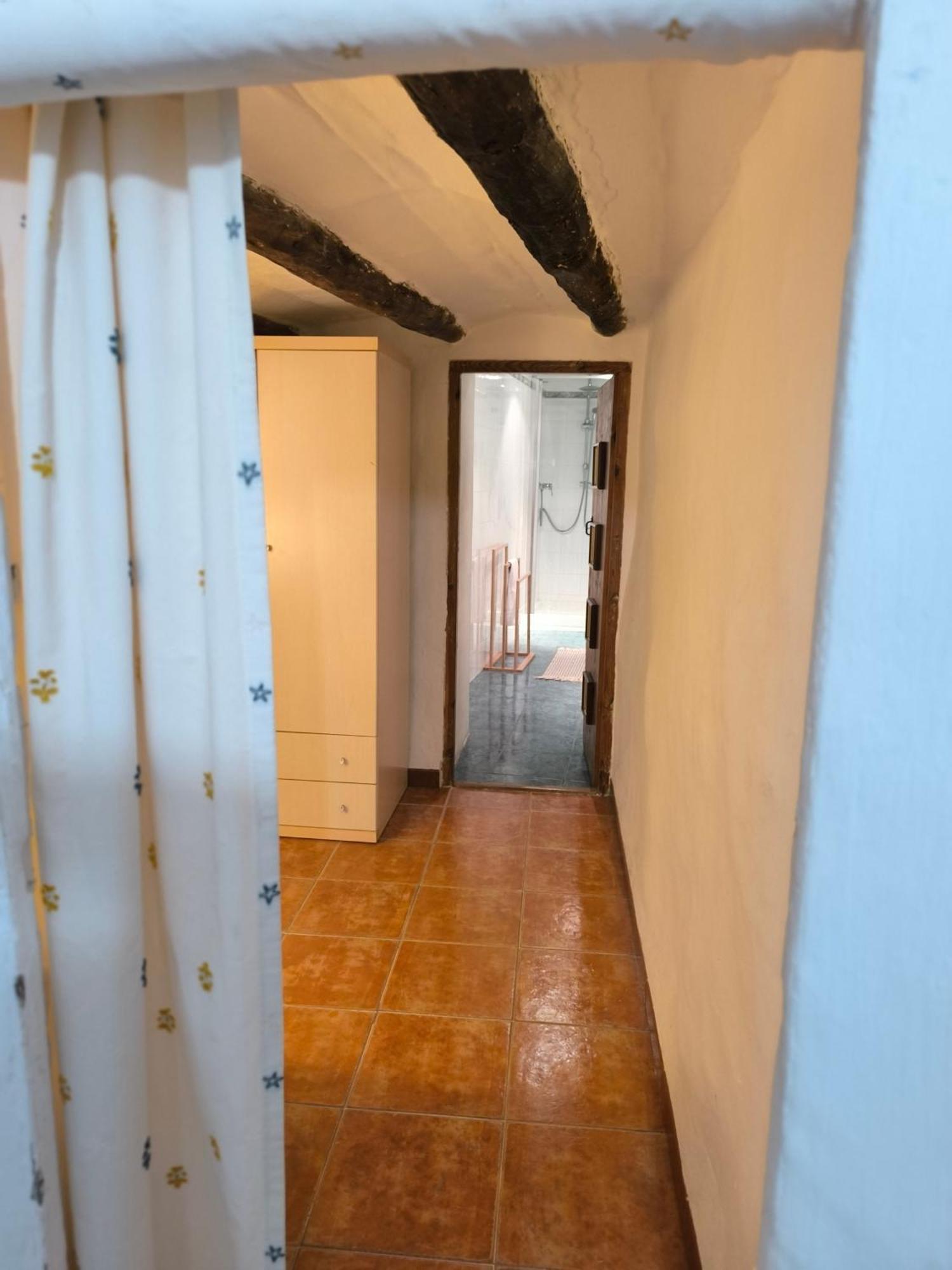 Gegant De Pedra Apartaments Adzaneta Exterior foto